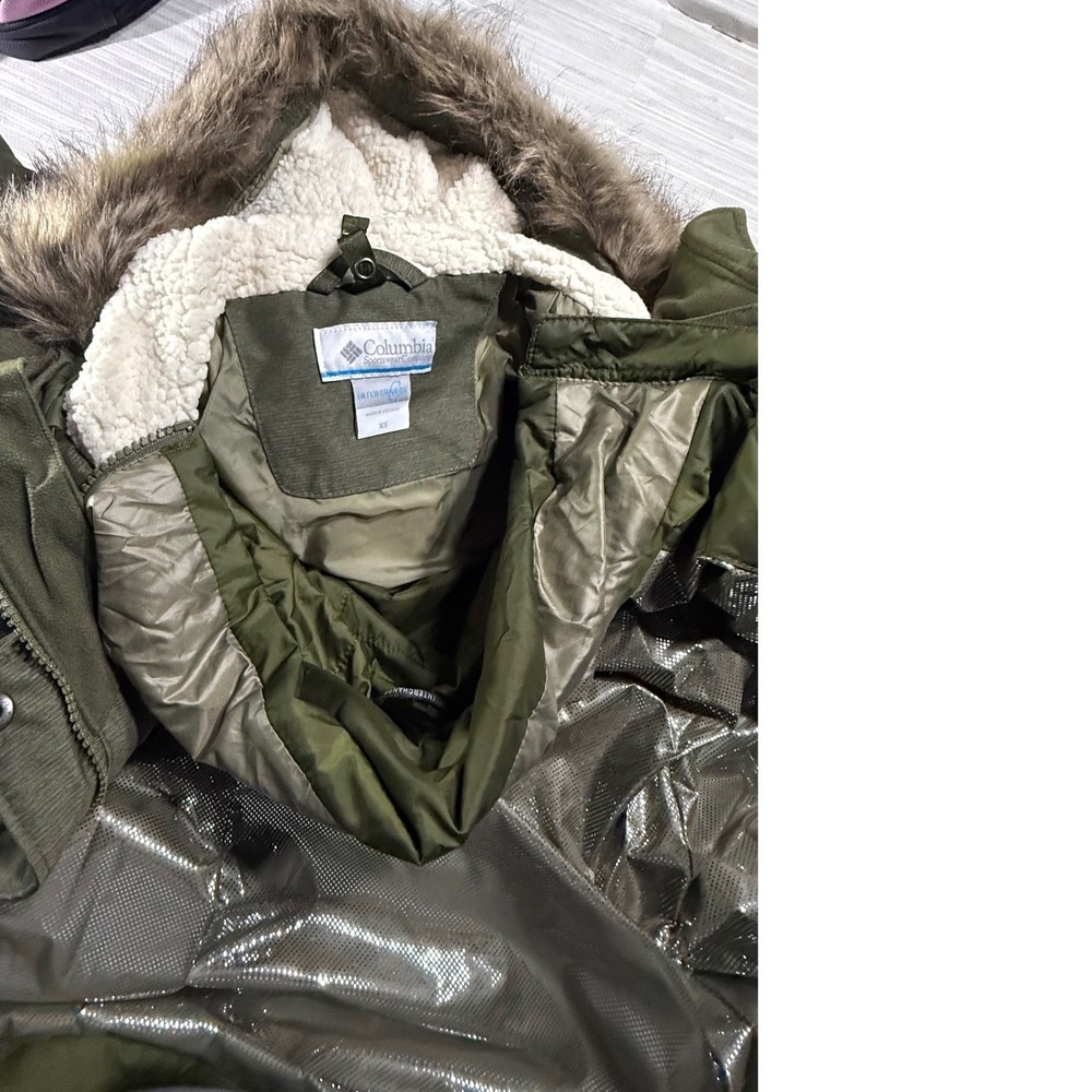 Columbia Women's 3-in-1 Interchange Winter Parka - Olive Green - XS - Picture 16 of 16